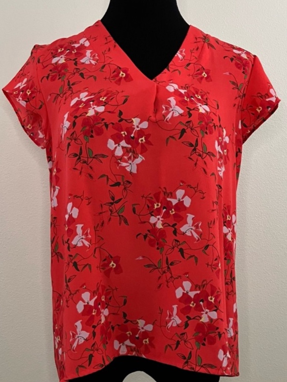 Halogen | Red V-Neck Cap Sleeve Blouse